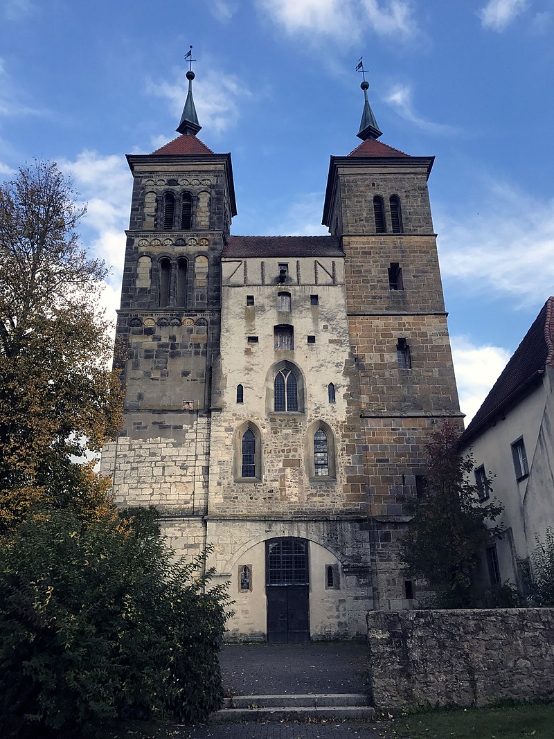 Westfassade des Klosters Auhausen